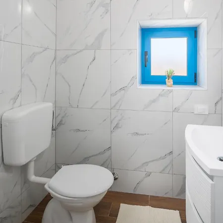 2 Bedroom In Visnjan Дом отдыха *